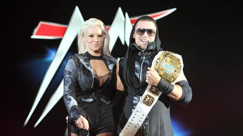 Maryse y su esposo, The Miz como WWE Intercontinental Champion (abril 2016) / WWE©