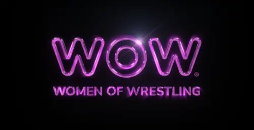 Superluchas - Logotipo de Women of Wrestling sobre fondo negro.