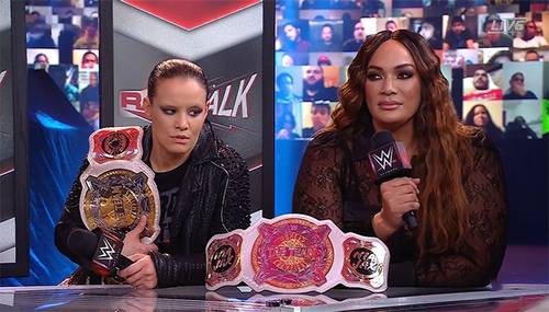 Shayna Baszler y Nia Jax en Raw Talk en 2021 - WWE
