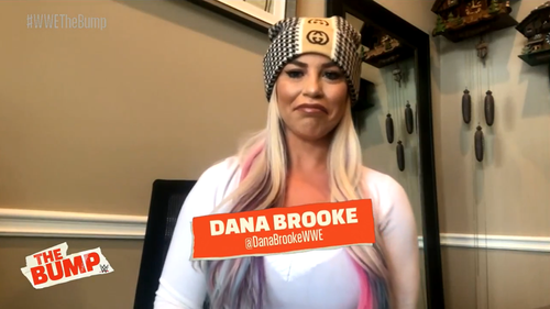 Dana Brooke y Batista