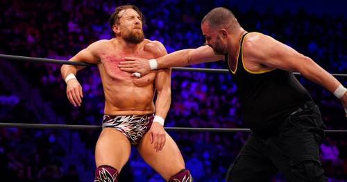 Eddie Kingston golpea a Bryan Danielson en AEW