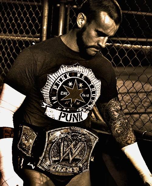 CM Punk como WWE Champion en WWE Hell in a Cell 2012