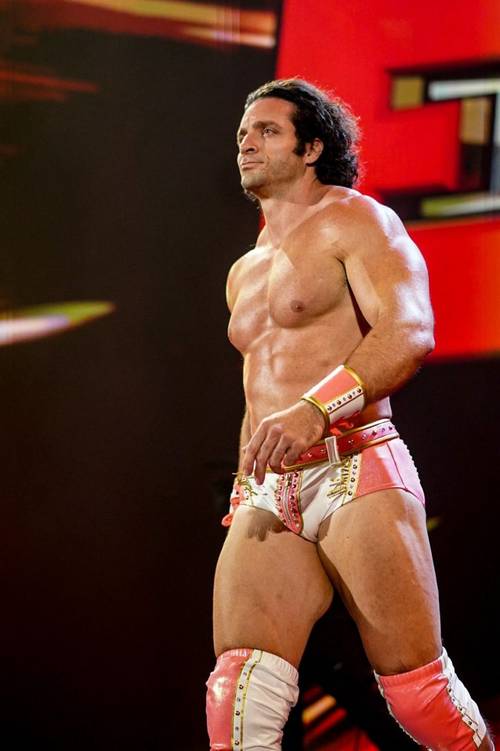 Ezekiel, el hermano de Elias, en WWE Raw