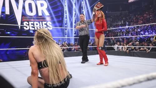 Becky Lynch y Charlotte Flair - Survivor Series 2021