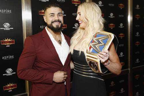 Charlotte Flair y Andrade