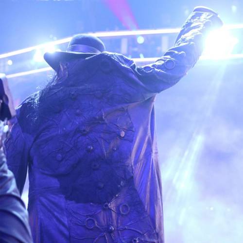 The Undertaker y su último saludo en Survivor Series 2020 - WWE