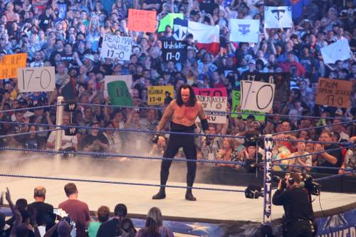 The Undertaker tras obtener el 17 - 0 en WrestleMania 25 / Photo by: eschipul - Flickr.com