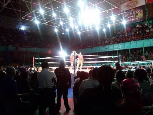 Impresionante lleno en el 62º Aniversario de la Arena Puebla. Foto Rodrigo Meza Ipatlan.