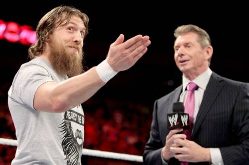 Daniel Bryan, Bryan Danielson, junto a Vince McMahon en 2014 - WWE