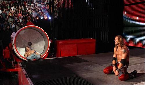 John Cena (c) vs. Edge, lucha de Último Hombre en Pie por el Campeonato Mundial de Peso Completo (Backlash 2009) / WWE ©