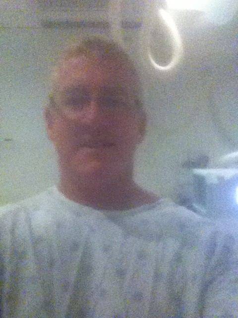 Scott Armstrong en el Hospital / Twitter.com/ScottArmstrong_