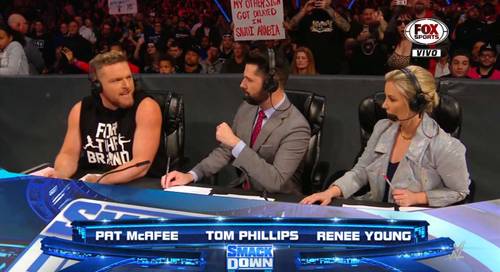 Pat McAfee como comentarista de SmackDown