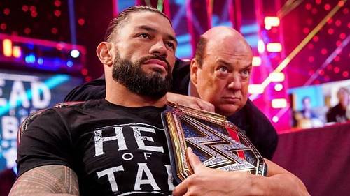 Roman Reigns y Paul Heyman en SmackDown en 2021 / WWE