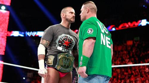 CM Punk como WWE Champion cara a cara con John Cena en WWE Raw / WWE©