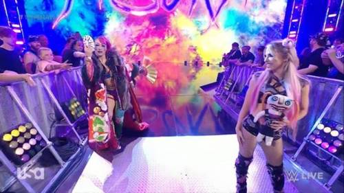 Alexa Bliss y Asuka - WWE RAW 29 de agosto 2022