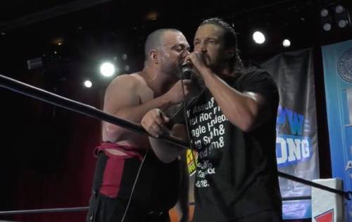 Eddie Kingston y Jay White en NJPW Strong 14 01 2023