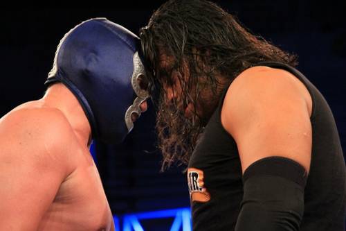 Blue Demon Jr. vs Texano Jr. en Rey de Reyes 2013 / luchalibreAAA.com