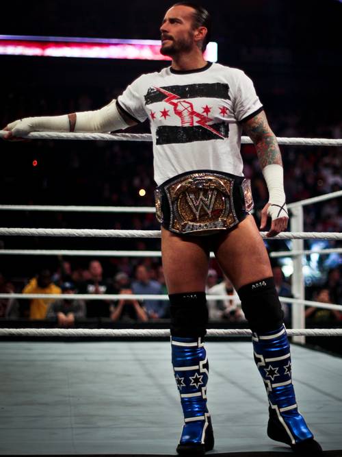 CM Punk defiende a WWE