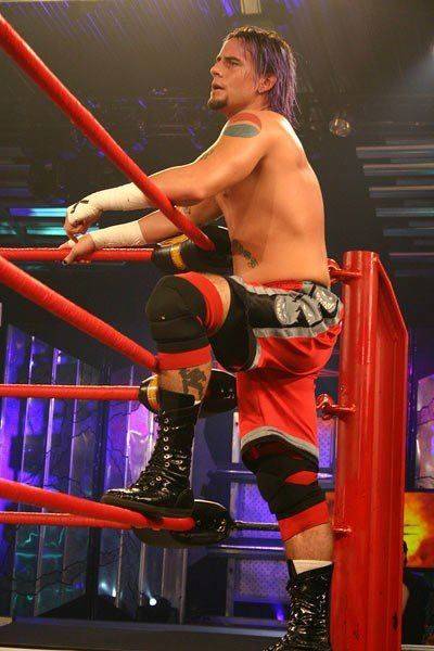 CM Punk en su breve paso por TNA Anthem Sports Entertainment