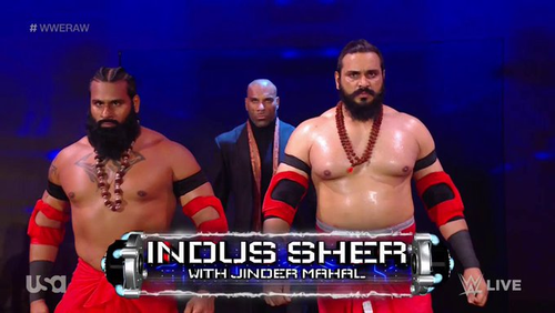 Indus Sher en WWE RAW 15 de mayo 2023