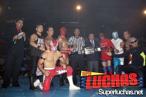 Eita, Flamita, Mike Segura, Yakuza, Spider Boy, Rey Kristal, Freenlace y Sádico (Aniversario 46 Arena Adolfo López Mateos - 19/5/13) / Photo by: Rostro Oculto