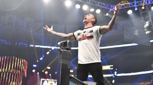CM Punk en su debut sobre AEW en el episodio de Rampage del 20 de agosto de 2021 - AEW