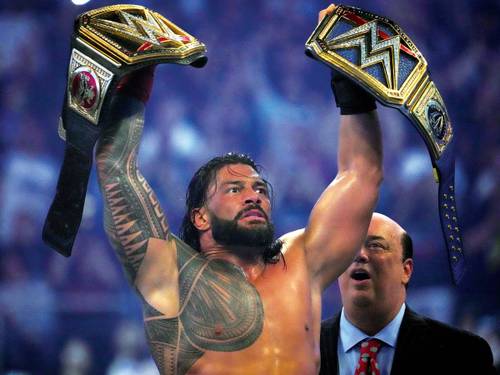 Roman Reigns como Campeón Unificado WWE