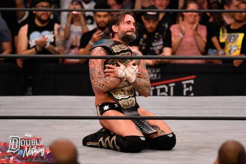 CM Punk gana el Campeonato Mundial de Peso Completo AEW en Double or Nothing 2022