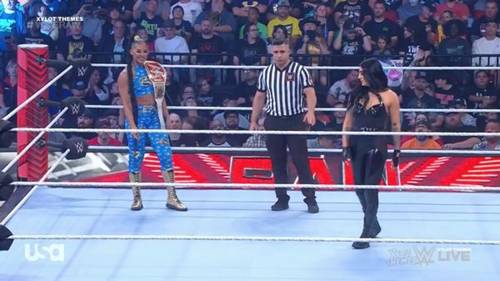 Bianca Belair y Sonya Deville - WWE RAW 12 de septiembre 2022