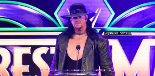 The Undertaker en la Conferencia de Prensa de WWE WrestleMania 34 / SÚPER LUCHAS - SuperLuchas.com