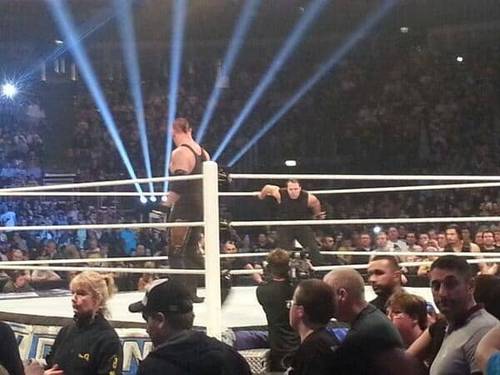 The Undertaker vs Dean Ambrose