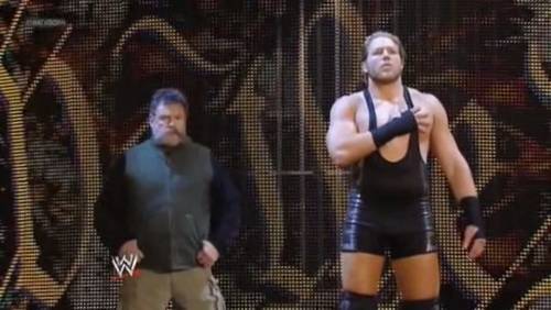 Jack Swagger acompañado de Zeb Colter