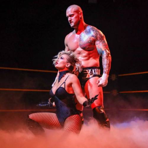 Scarlett Bordeaux y Killer Kross en NXT - WWE