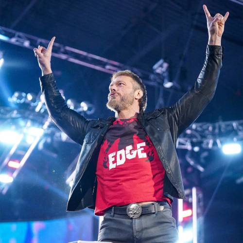 Edge en WWE Raw en marzo de 2023