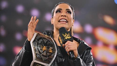 Raquel Rodríguez como Campeona de Parejas NXT