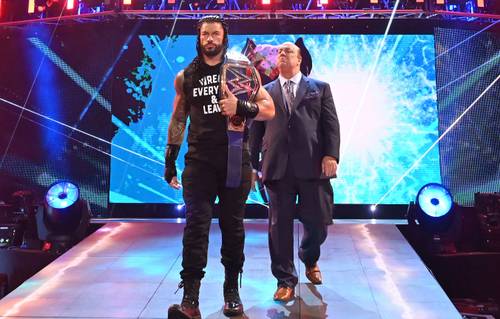 Roman Reigns y Paul Heyman