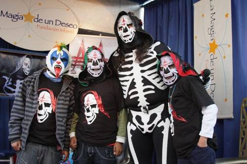 Boletín AAA - La Parka cumple sueño de tres niños