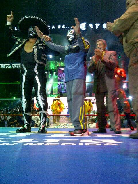 Rayo de Jalisco en Homenaje a Dos Leyendas 2013 / Arena México - 15 de marzo de 2013 / Photo by @CMLL_OFICIAL en Twitter