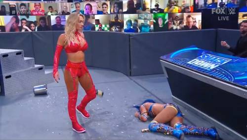 Carmella y Sasha Banks - SmackDown 11 de diciembre 2020