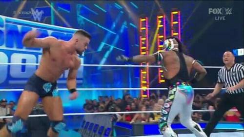 WWE SMACKDOWN 11 de agosto 2023 | Resultados en vivo | Austin Theory vs. Santos Escobar