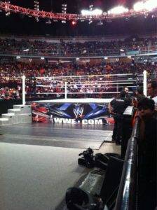 Escenario de las grabaciones de WWE RAW SuperShow desde el Palacio de los Deportes en Ciudad de México, México (15.10.11) / Twitter.com/RBolanosA
