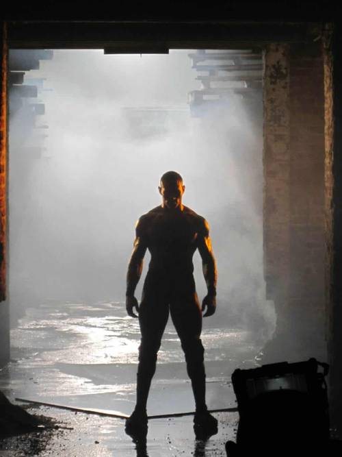 Randy Orton en comercial para “WWE ‘12″ / Twitter.com/RealCoryLedesma