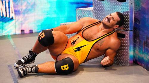Rick Boogs se duele de su lesión en WrestleMania 38