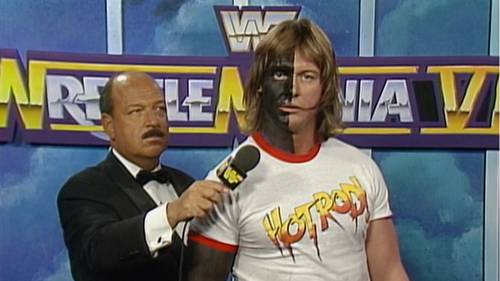 &quote;Mean&quote; Gene Okerlund y &quote;Rowdy&quote; Roddy Piper en WWE WrestleMania 6 (01/04/1990) / WWE