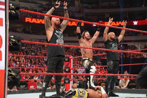 AJ Styles defiende a WWE
