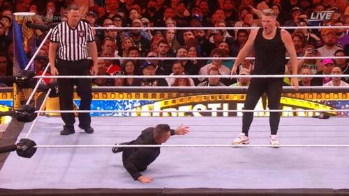 The Miz vs Pat McAfee en WrestleMania 39
