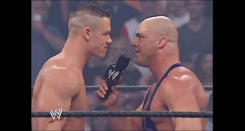 John Cena realiza su debut frente a Kurt Angle