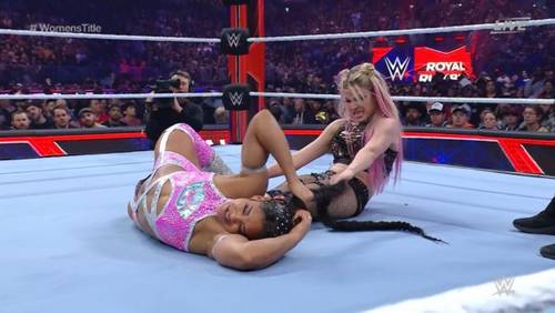 Bianca Belair vs Alexa Bliss en Royal Rumble 2023