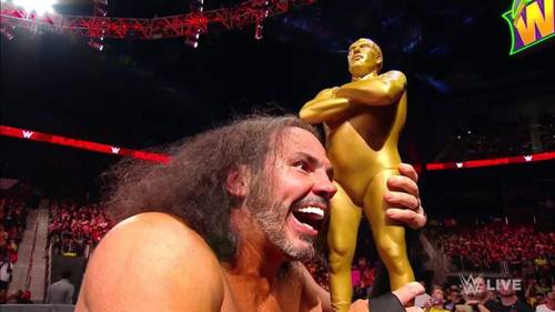 &quote;WOKEN&quote; Matt Hardy gana la batalla campal en memoria de André el Gigante en WWE WrestleMania 34 (08/04/2017) / WWE©