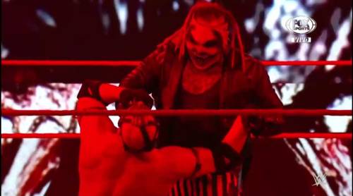 T-Bar y Bray Wyatt en el episodio de Raw del 19 de octubre de 2020